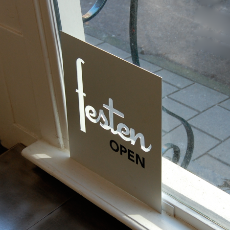 Double sided open-close sign, aluminium