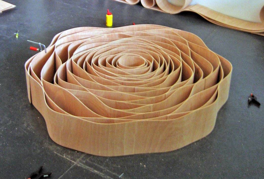 houten roos, wall art, muur piece under construction